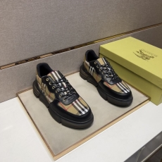 Burberry Low Shoes